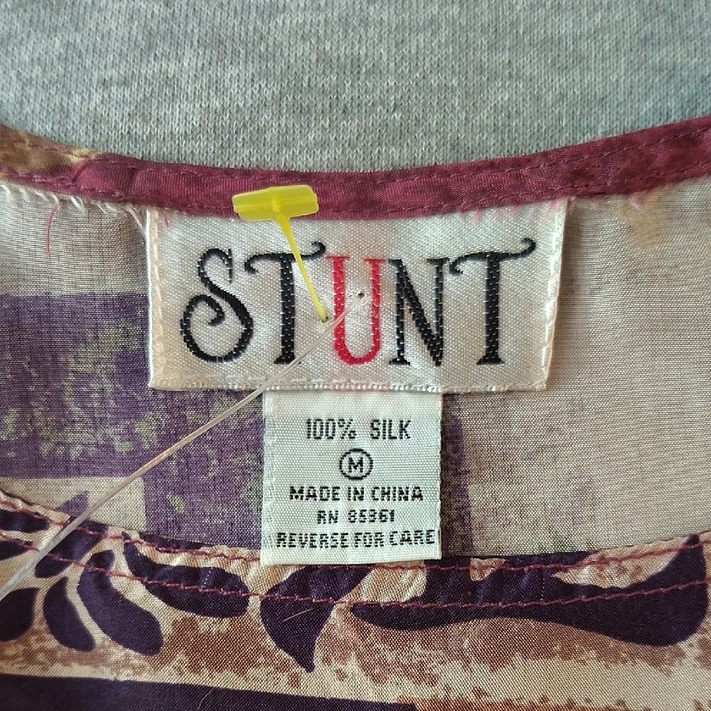 STUNT WOMEN'S **VINTAGE** BEAUTIFUL TANK TOP BLOUSE - Picture 10 of 13